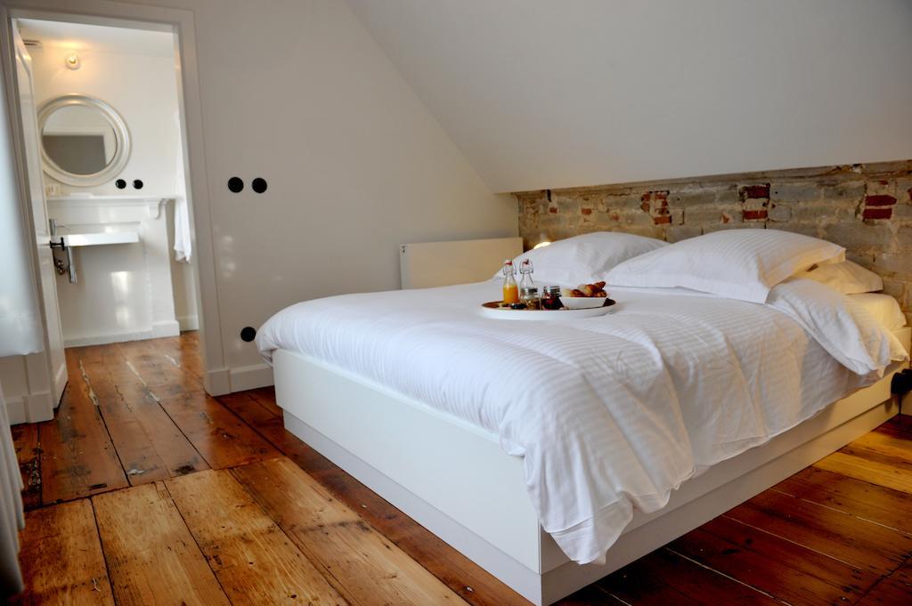 Guesthouse Bernardin Antwerpen Phòng bức ảnh