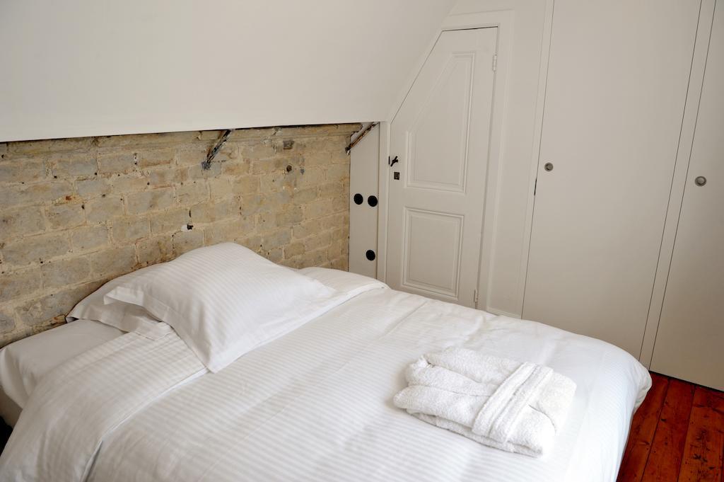 Guesthouse Bernardin Antwerpen Phòng bức ảnh